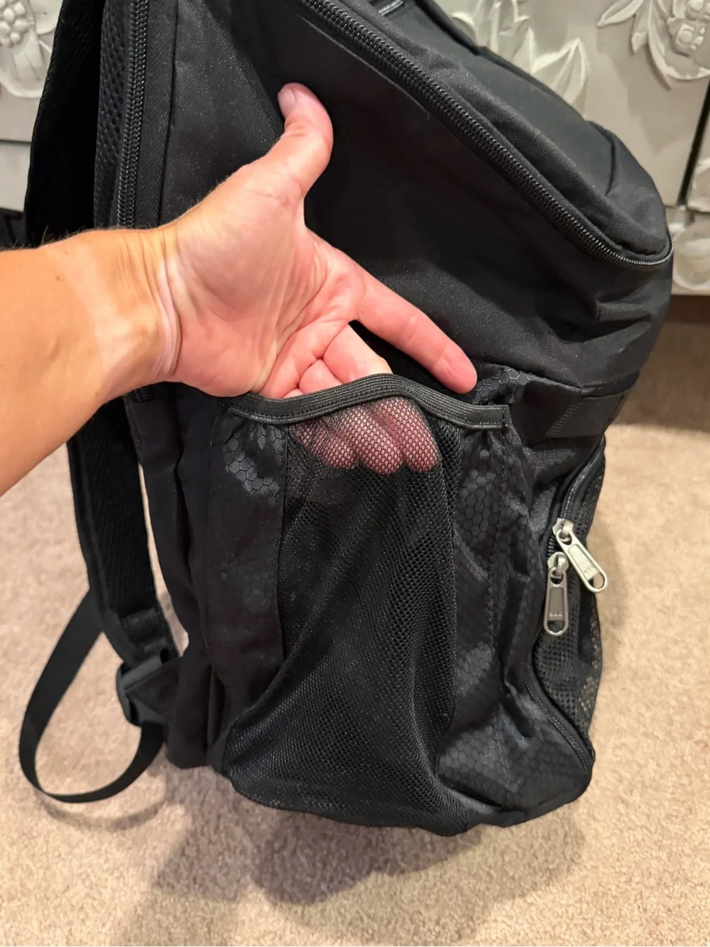 Sports ball basketball backpack mesh pockets black athletic gym soccer football